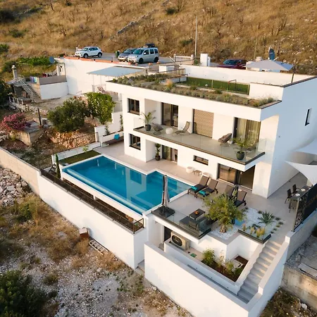 Laganini Рогозница