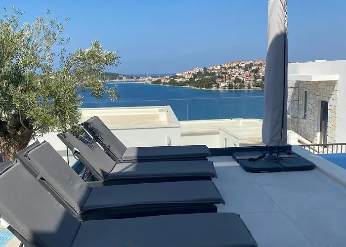 Laganini * Rogoznica (Sibenik-Knin)